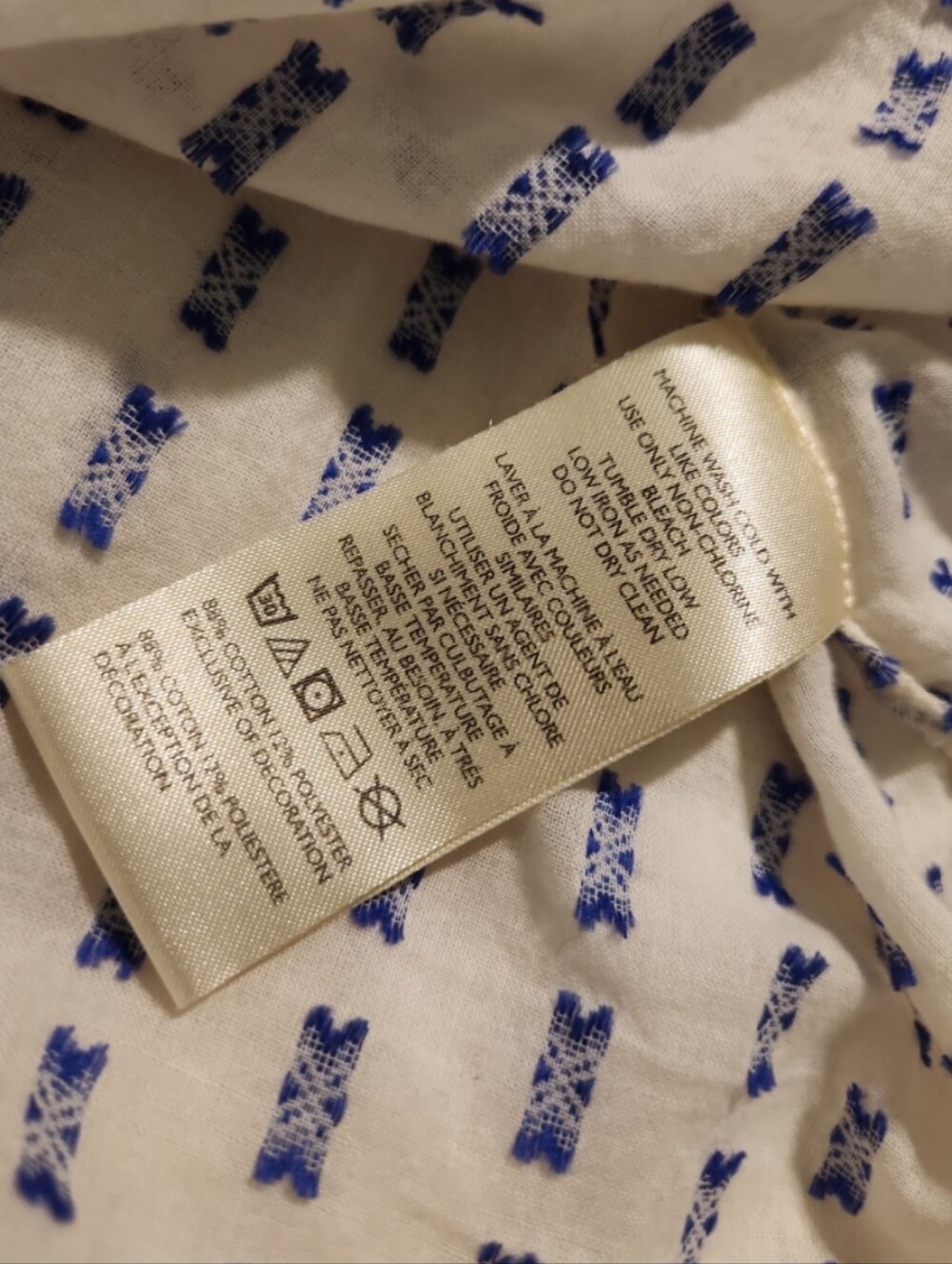 Anthropologie XS Pilcro Short-Sleeve Smocked Clip Dot Blouse - Picture 4 of 11